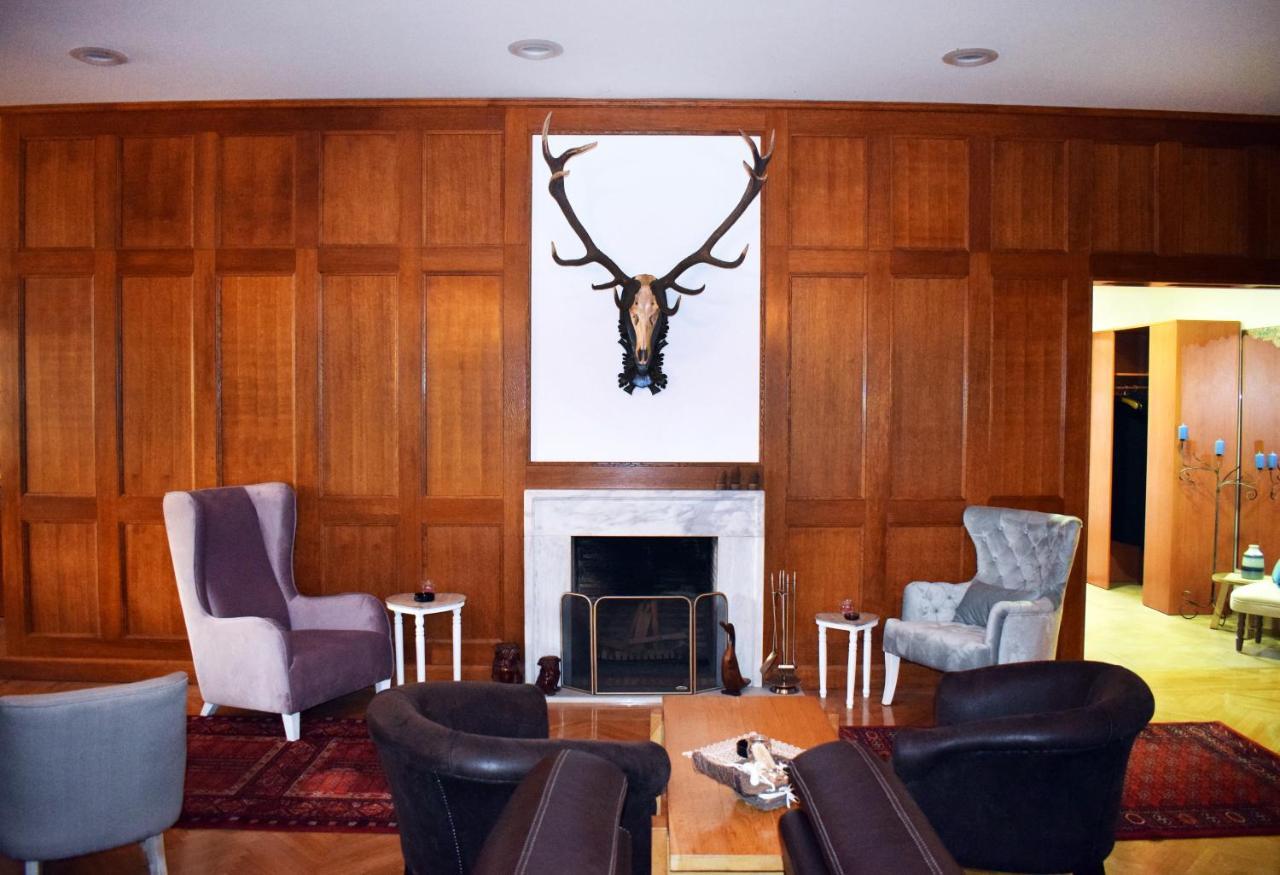 Hôtel Hunting House à Turija Extérieur photo